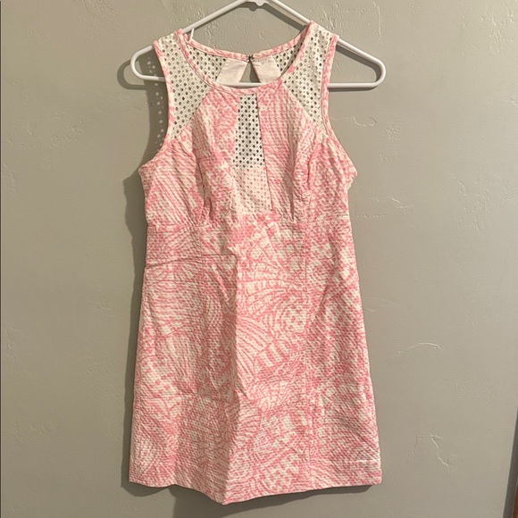 Lilly Pulitzer Dresses & Skirts - Lilly Pulitzer Pink and White Sleeveless Dress